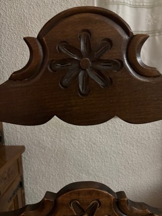 Conjunto de Comedor mesa sillas sofá cama vitrina