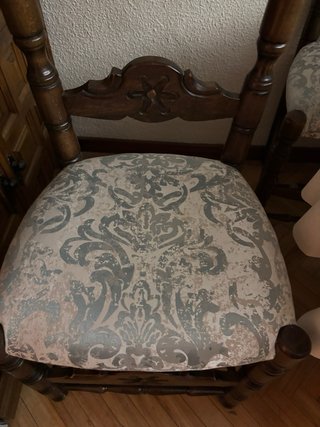 Conjunto de Comedor mesa sillas sofá cama vitrina