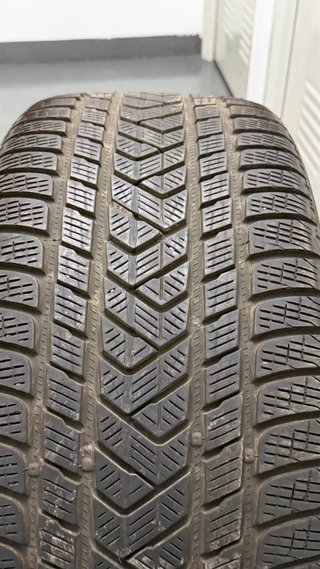 4 Neumáticos Pirelli Scorpion Winter 285/45 R20