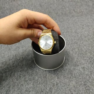 Reloj Casio Dorado y Plateado