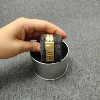 Reloj Casio Dorado y Plateado