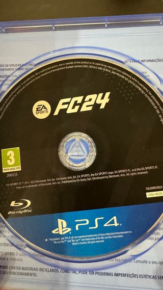 PS4 + 2 mandos + FIFA 24
