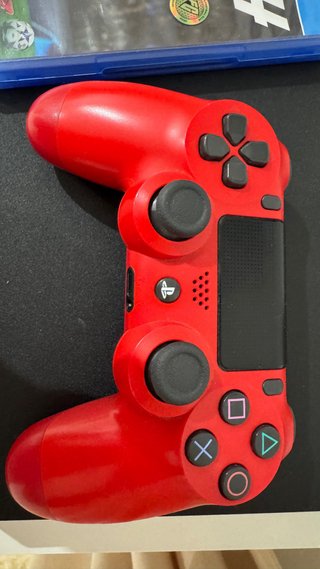 PS4 + 2 mandos + FIFA 24