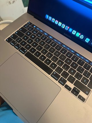 MacBook Pro 16 i9 | 64GB RAM | 512GB SSD