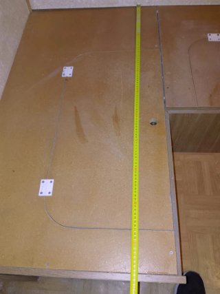 Sofá y mesa para caravana