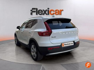 Volvo XC40 2.0 T5 AWD Momentum Auto