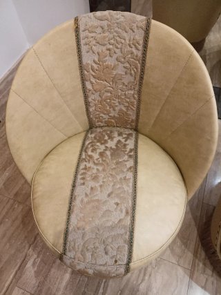 2 Butacas Vintage Beige Tipo Calzadores.