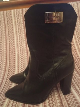 Botines negros talla 41 (una puesta)