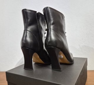 Stivaletti in pelle con lacci, tacco, nero, n.40