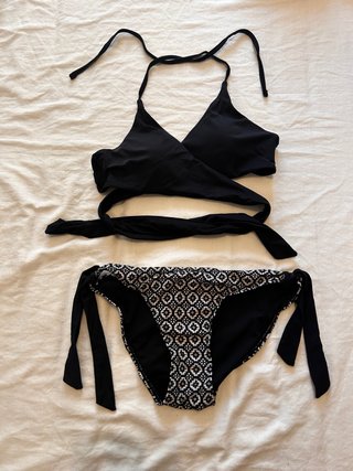Bikini negro y blanco estampado