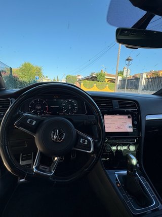 Volkswagen Golf R-Line TDI 2.0