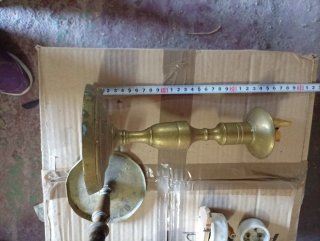 2 Candelabros Antiguos de Metal