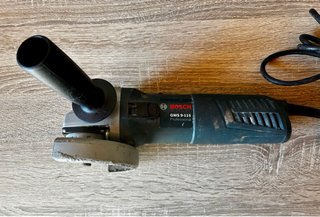 Bosch GWS 9-115 Professional + maletín