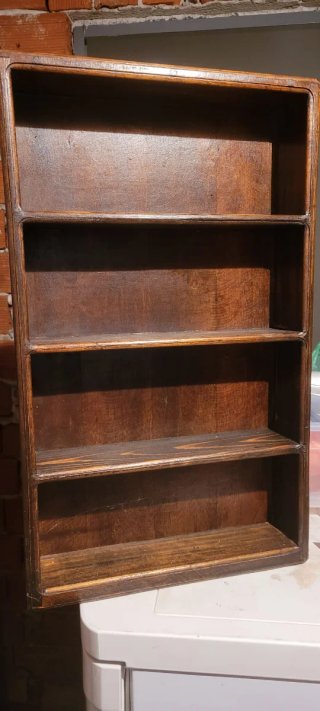 Vetrinetta in legno marrone misure circa 25x35x7