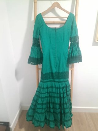 Traje de flamenca verde