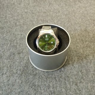 Reloj Casio MTP Verde y Plateado