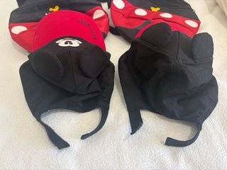 Lote Mochila y Gorra Mickey Mouse Infantil