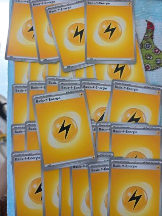 Lote cartas pokémon Basic Lightning energy alemão