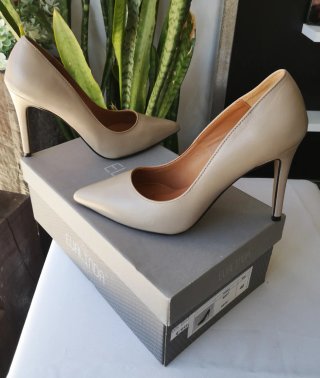 Sapatos de Salto Alto Evalinda Bege Tam 40
