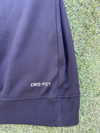 Chaqueta Nike con cremallera y capucha