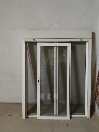 Ventana con Persiana y Mosquitera