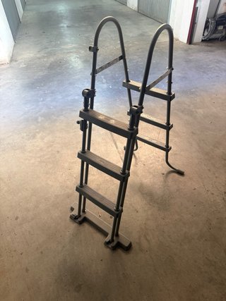 Escalera para Piscina Desmontable