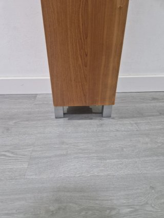 Mueble de baño alto madera y metal