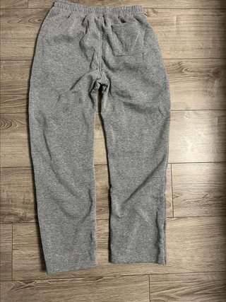 Pantalones grises suavecitos