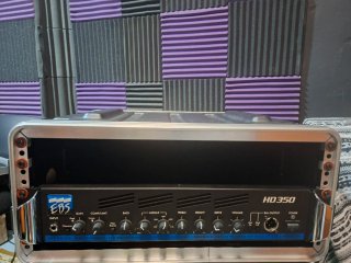 Cabezal de Bajo EBS HD350 con Flightcase