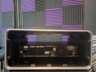 Cabezal de Bajo EBS HD350 con Flightcase