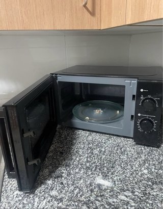 Microondas Hyundai Negro