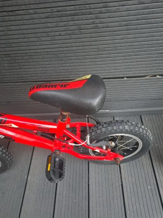 Bicicleta infantil roja Jlwenti Junior