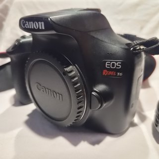 Camara canon eos rebel t6 o 1300D + dos baterias