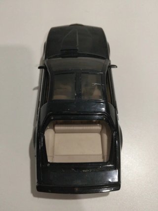 Coche de juguete deportivo negro