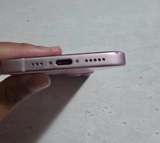iPhone 15
