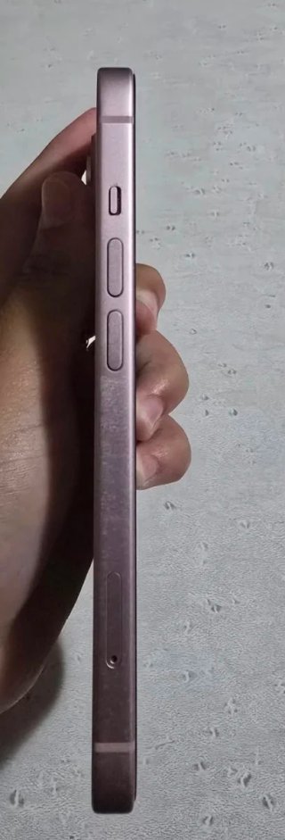 iPhone 15