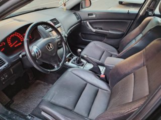 Honda Accord 2.2 ictdi mecánica muy fiable verlo..