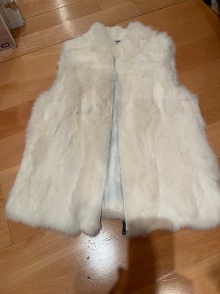 Chaleco de Piel de Conejo Blanco