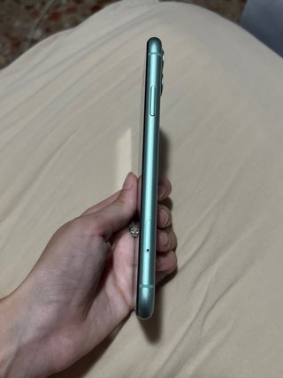 iPhone 11 Apple