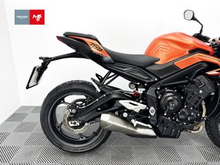 TRIUMPH STREET TRIPLE 765 R A2 2024 17642 kms.