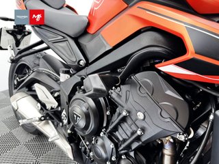 TRIUMPH STREET TRIPLE 765 R A2 2024 17642 kms.