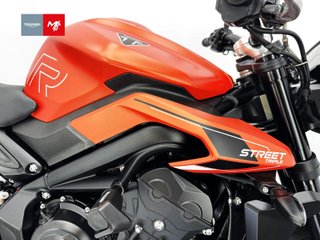 TRIUMPH STREET TRIPLE 765 R A2 2024 17642 kms.
