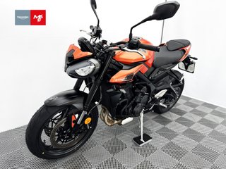 TRIUMPH STREET TRIPLE 765 R A2 2024 17642 kms.