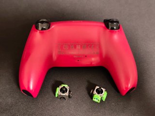 DualSense Cosmic Red PS5 TMR Favor Union