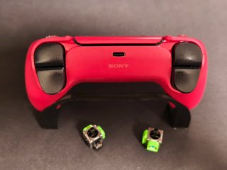 DualSense Cosmic Red PS5 TMR Favor Union