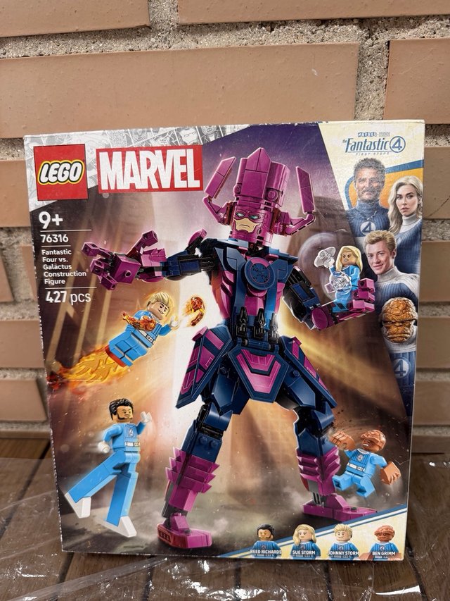 LEGO Marvel Fantastic Four vs Galactus