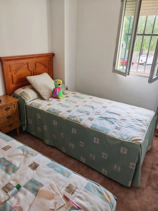 Cama de 90 con Cabecero y Edredón
