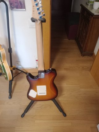 Guitarra Eléctrica Sunburst