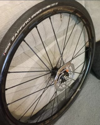 Rueda Delantera Fulcrum Racing Zero Carbon