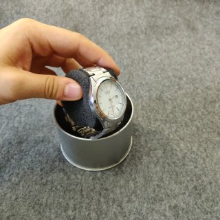Reloj Casio MTP Plateado y Blanco